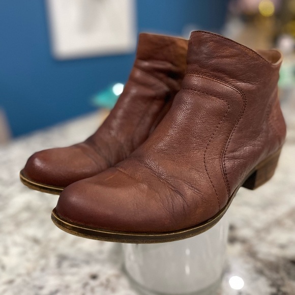 Lucky Brand Leather Boots woman’s size 9 - Picture 2 of 16